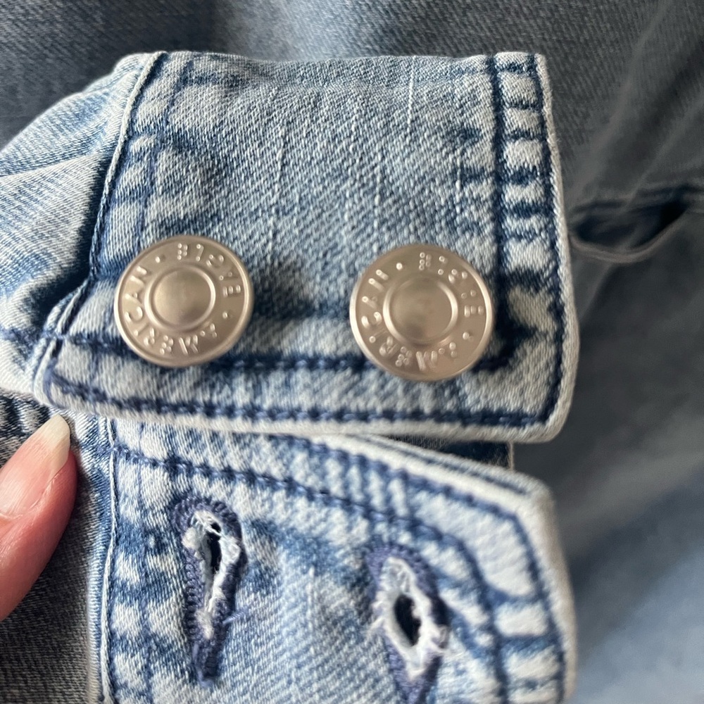 American Eagle Outfitters Light Blue Denim Shirt (shacket) - Picture 6 of 7